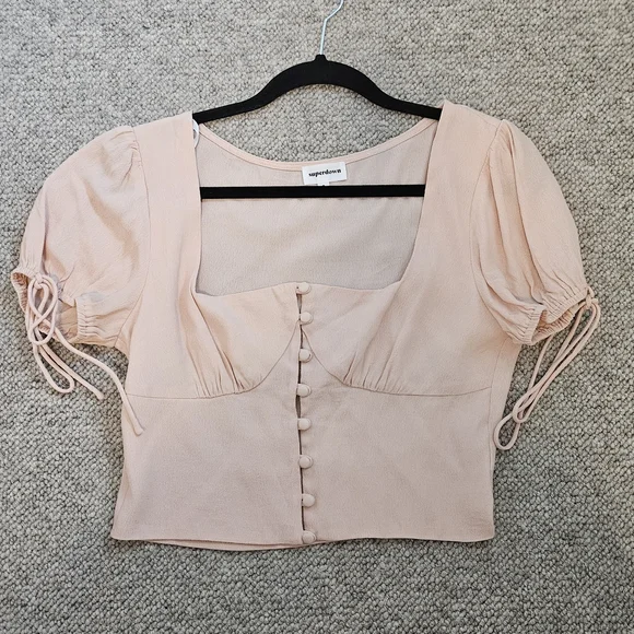 Superdown Blush Button-Front Crop Top - Picture 4 of 4
